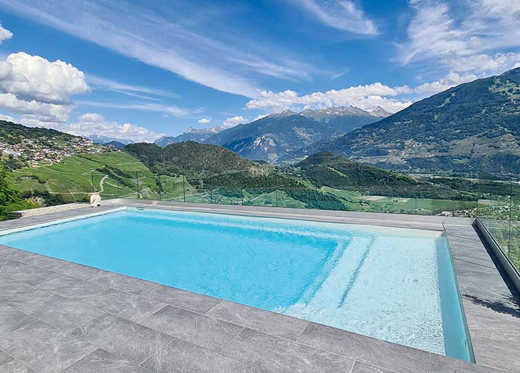 aménagement extérieur piscine à coque